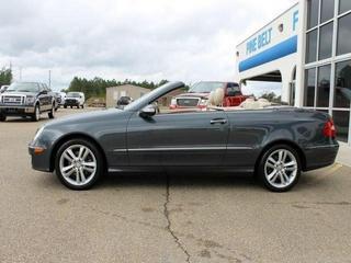 Mercedes-Benz CLK Class 2008 photo 2