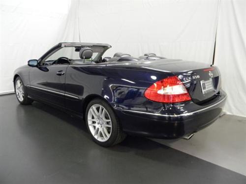 Mercedes-Benz CLK Class 2009 photo 3