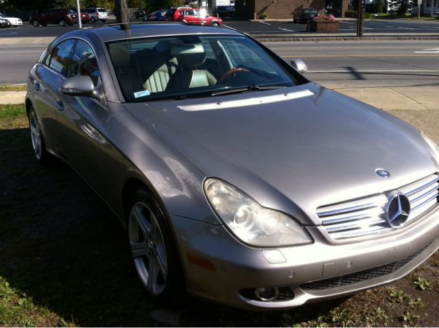 Mercedes-Benz CLS-Class 2006 photo 2