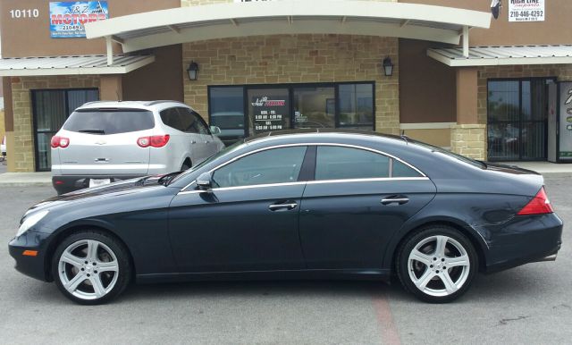 Mercedes-Benz CLS-Class 2006 photo 2