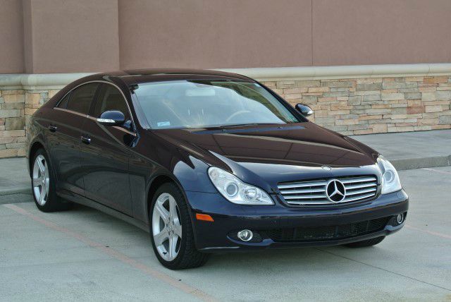 Mercedes-Benz CLS-Class 2006 photo 2