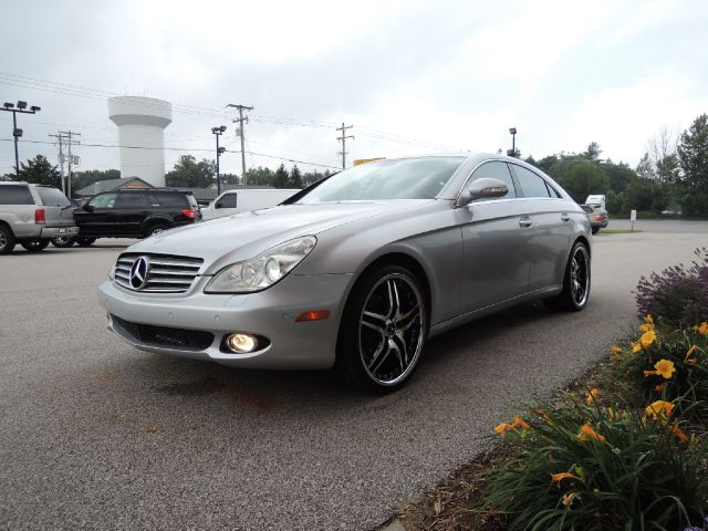 Mercedes-Benz CLS-Class 2006 photo 2