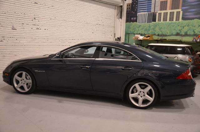 Mercedes-Benz CLS-Class XLT 4X4 Sport Sedan