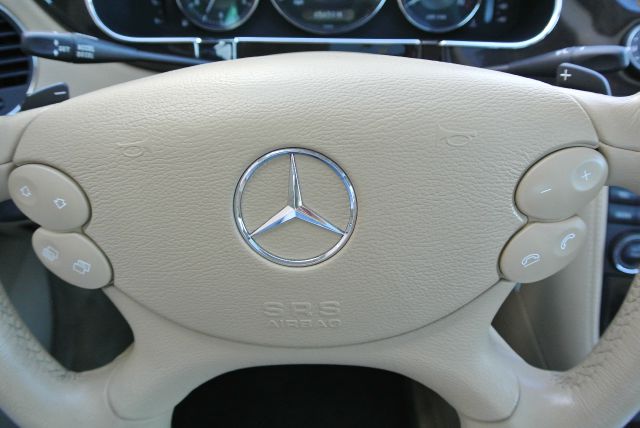 Mercedes-Benz CLS-Class 2007 photo 21