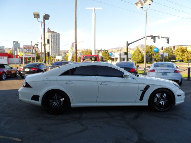 Mercedes-Benz CLS-Class GS Loaded Super Clean Sedan