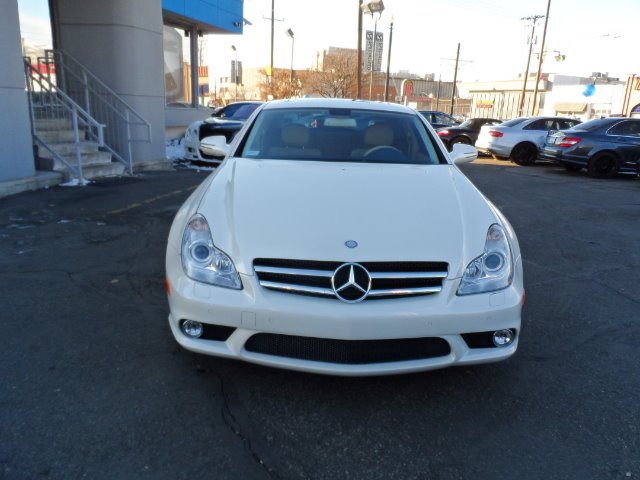 Mercedes-Benz CLS-Class 2009 photo 2