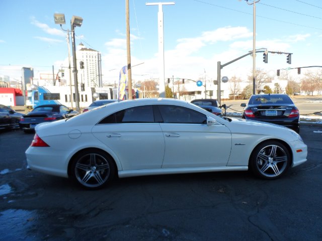 Mercedes-Benz CLS-Class 2009 photo 4