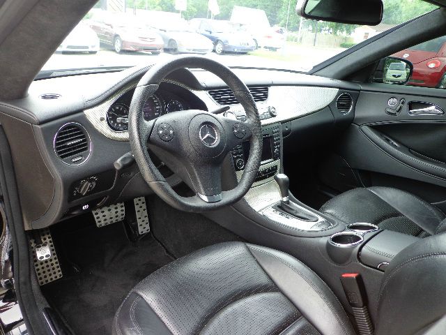 Mercedes-Benz CLS-Class 2009 photo 38