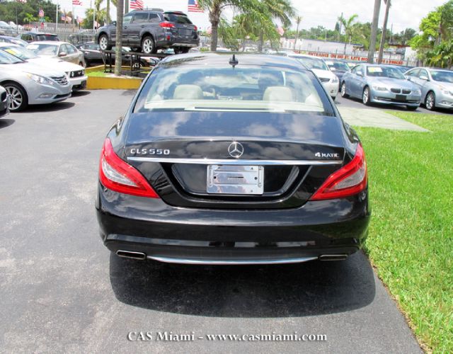 Mercedes-Benz CLS-Class 2012 photo 2