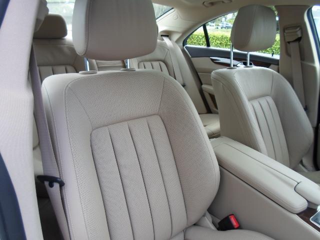 Mercedes-Benz CLS-Class 2012 photo 2