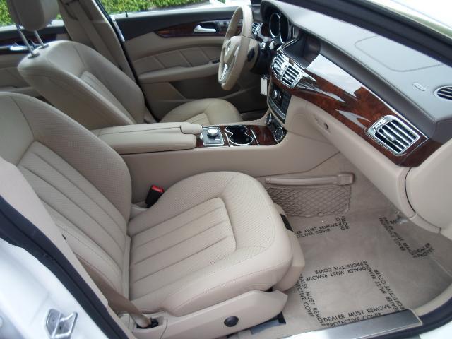 Mercedes-Benz CLS-Class 2012 photo 3
