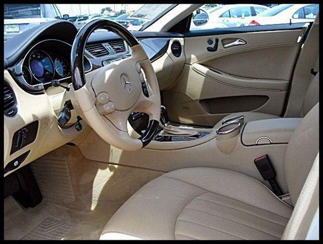 Mercedes-Benz CLS Class 2008 photo 4