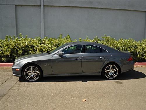 Mercedes-Benz CLS Class 2010 photo 3