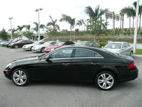 Mercedes-Benz CLS Class 2010 photo 3