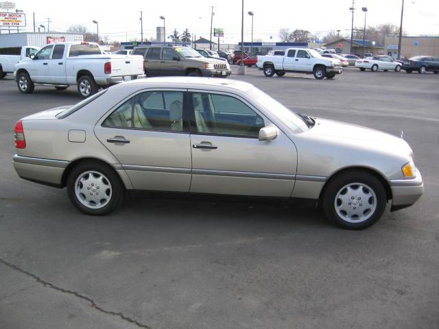 Mercedes-Benz C Class 1997 photo 2
