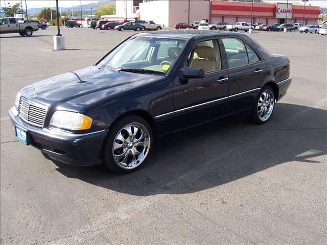 Mercedes-Benz C Class LS Ultimate Sedan