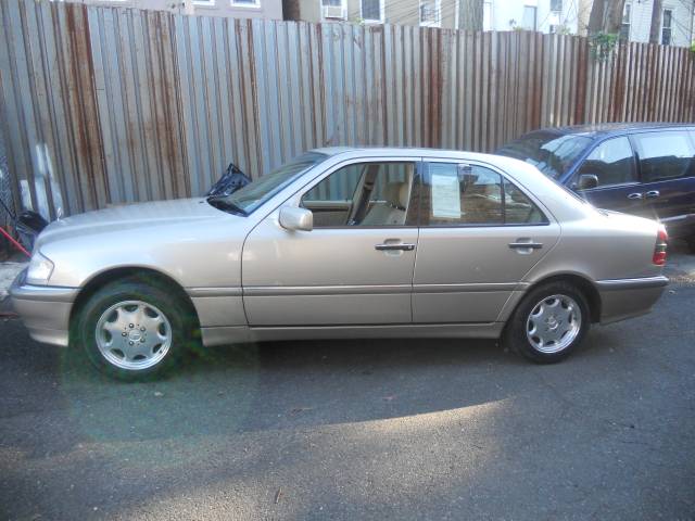 Mercedes-Benz C Class 1999 photo 3
