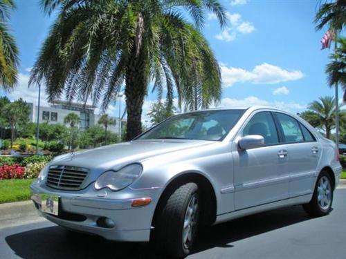 Mercedes-Benz C Class 2002 photo 1
