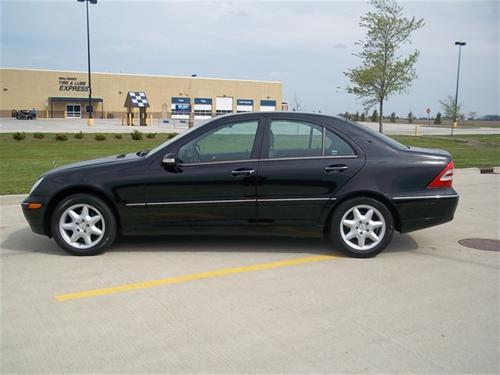 Mercedes-Benz C Class 2002 photo 1