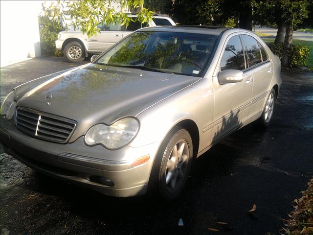 Mercedes-Benz C Class 2003 photo 1