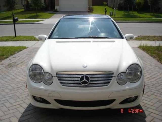 Mercedes-Benz C Class 2003 photo 3
