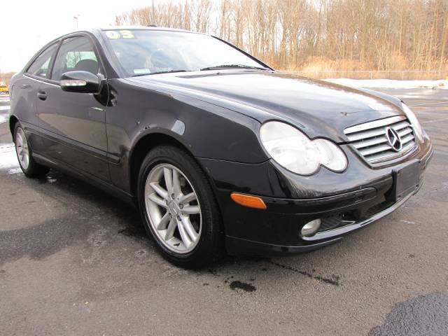 Mercedes-Benz C Class 2003 photo 3