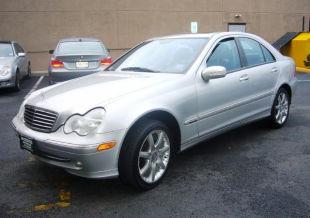 Mercedes-Benz C Class 2003 photo 2