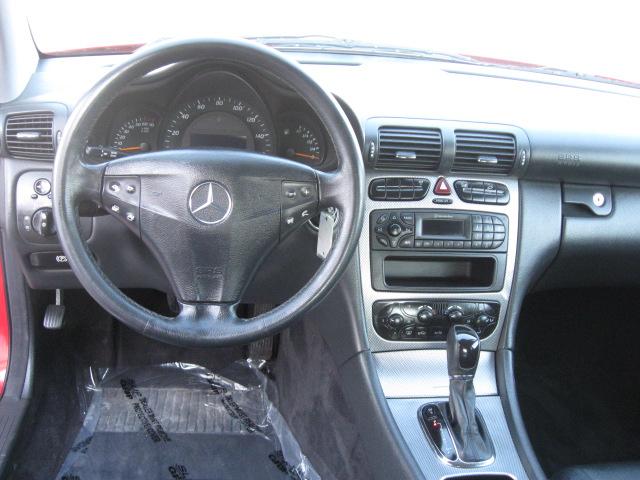 Mercedes-Benz C Class 2003 photo 5