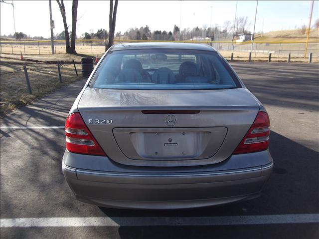 Mercedes-Benz C Class 2003 photo 5