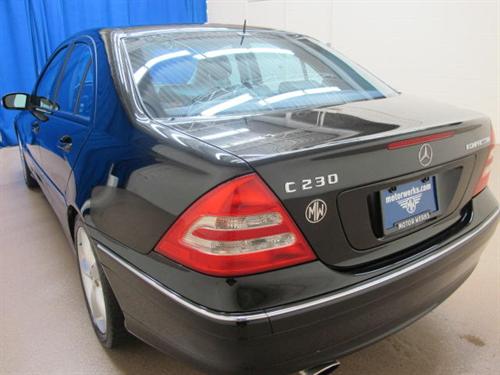 Mercedes-Benz C Class 2004 photo 1