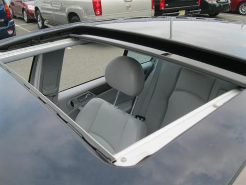 Mercedes-Benz C Class 2004 photo 2