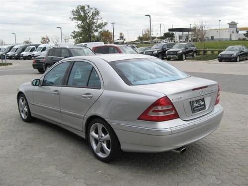 Mercedes-Benz C Class 2004 photo 4
