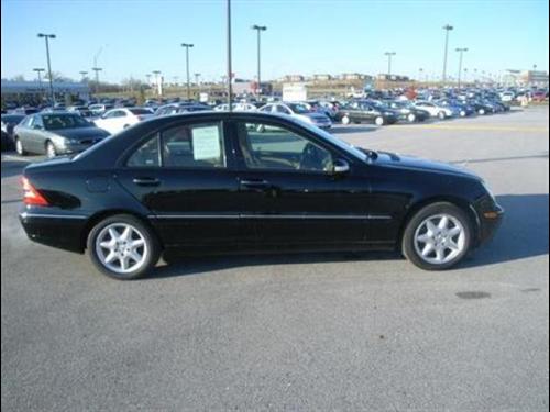 Mercedes-Benz C Class 2004 photo 3