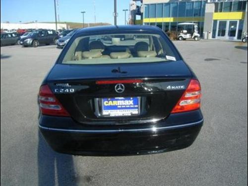 Mercedes-Benz C Class 2004 photo 5