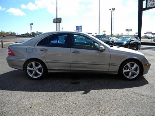 Mercedes-Benz C Class 2004 photo 2