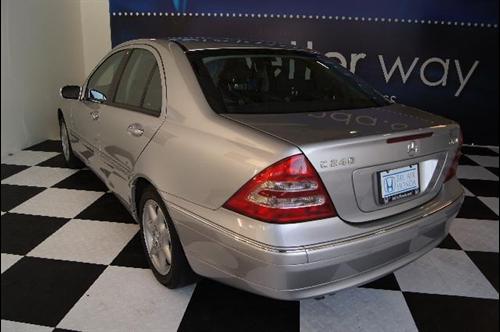 Mercedes-Benz C Class 2004 photo 1
