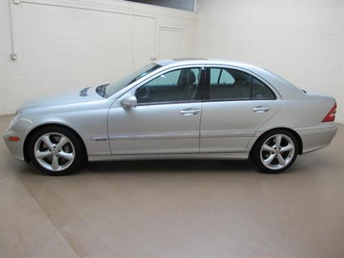 Mercedes-Benz C Class 2004 photo 1