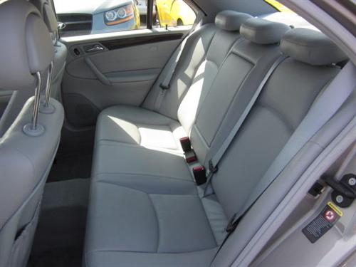 Mercedes-Benz C Class 2004 photo 2
