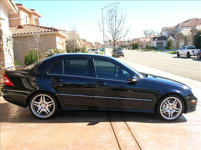 Mercedes-Benz C Class 4dr Man SE Sedan