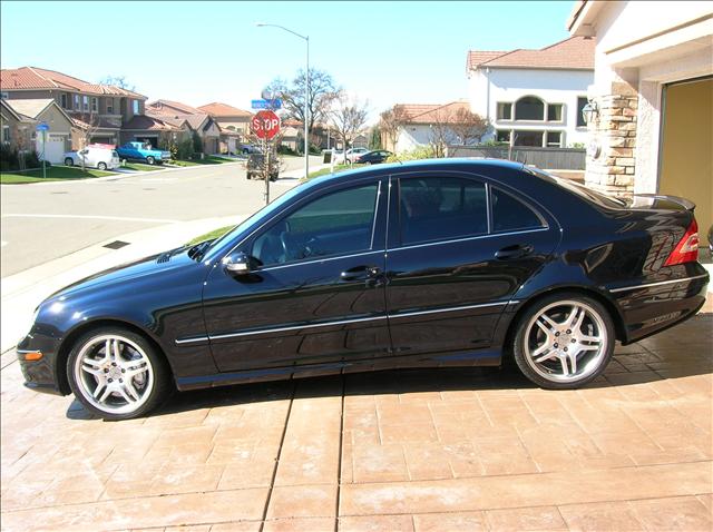 Mercedes-Benz C Class 2005 photo 4