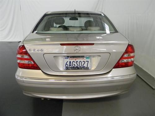Mercedes-Benz C Class 2005 photo 4