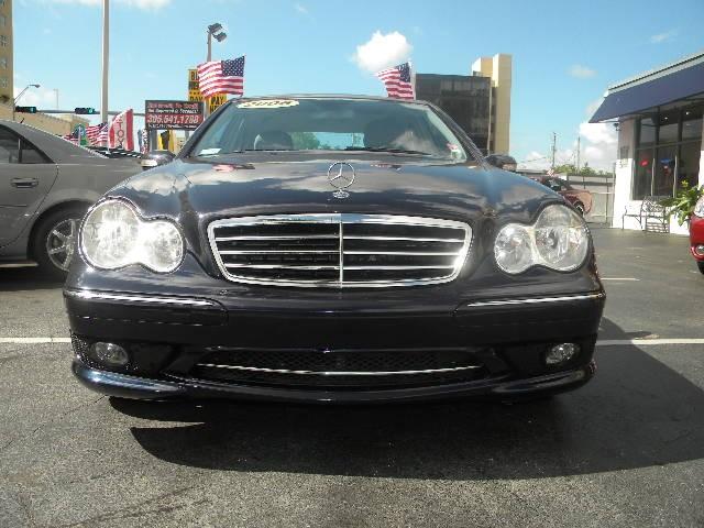 Mercedes-Benz C Class 2006 photo 1
