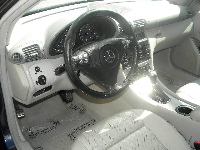 Mercedes-Benz C Class 2006 photo 3