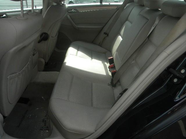 Mercedes-Benz C Class 2006 photo 5