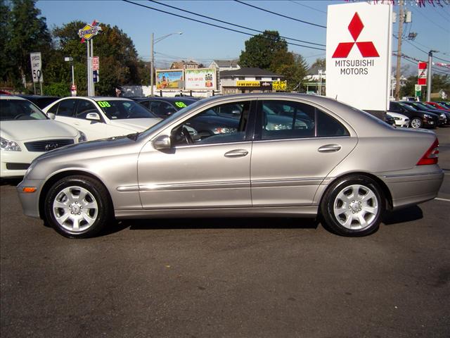Mercedes-Benz C Class 2006 photo 1