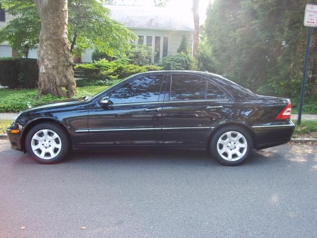 Mercedes-Benz C Class 2006 photo 3