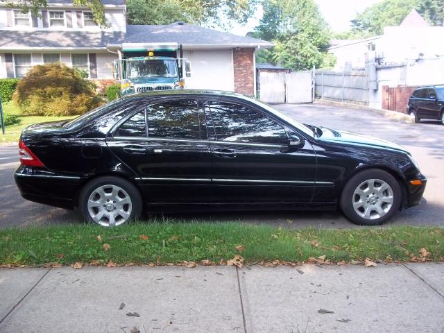 Mercedes-Benz C Class 2006 photo 4
