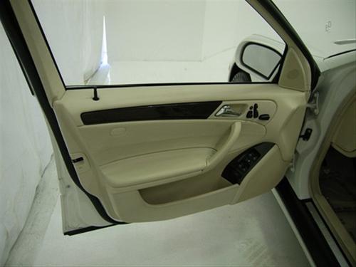 Mercedes-Benz C Class 2007 photo 4