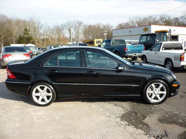 Mercedes-Benz C Class 2007 photo 2