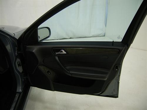 Mercedes-Benz C Class SLE Duramax 4X4 Other